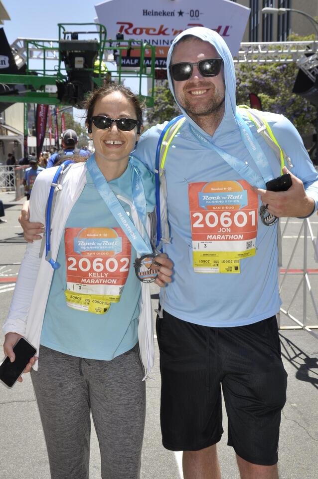 kelly-and-her-husband-jon-after-the-san-diego-marathon-in-2022